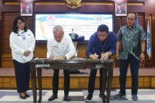 Dindik Jatim Gandeng Bank UMKM Biayai Kelompok Usaha Siswa SMA Double Track - JPNN.com Jatim