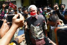 Wabup Mansur Hidayat Pimpin Sementara Pemkab Pemalang, Ganjar: Jangan Khianati Rakyat - JPNN.com Jateng