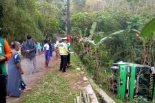Bus Pengangkut 28 Pelajar Nyemplung Jurang di Kabupaten Malang, Innalillahi - JPNN.com Jatim