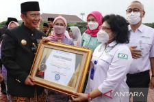 Penghargaan UHC BPJS Kesehatan Jadi Kado Manis HUT ke-72 Kabupaten Bekasi - JPNN.com Jabar