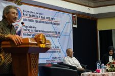 Rektor USM Mengenal Sosok Hermanto Dardak Sebagai Intelektual Bangsa - JPNN.com Jateng
