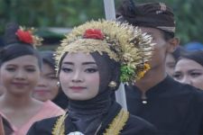 Lestarikan Warisan Leluhur, Tradisi Pelontak dan Pelengkak Saat Menikah - JPNN.com NTB
