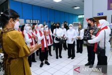 Iriana Jokowi ke Tangerang, Lihat yang Mendampingi - JPNN.com Banten