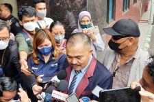 Kamaruddin Simanjuntak Menawarkan Adopsi Anak Sambo Asalkan Putri Candrawathi Ditahan - JPNN.com Sultra