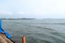 Wisatawan Diimbau Tidak Berenang di Pantai Selatan Lebak, Berbahaya - JPNN.com Banten
