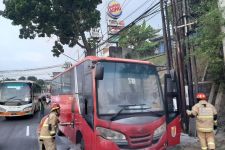 Bus Trans Semarang Terbakar Setelah Lewati Tanjakan Gombel, Penyebabnya Belum Diketahui - JPNN.com Jateng