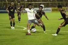 Bubuk, Persib Dibantai 1 – 5 oleh PSM Makassar - JPNN.com Jabar