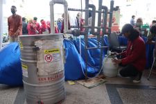 Mahasiswa UMSurabaya Buat Drum Pengolah Limbah Rumah Tangga Menjadi Pupuk - JPNN.com Jatim