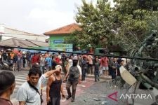 30 Orang Jadi Korban Kecelakaan Maut Truk Trailer Bekasi, Mayoritas Siswa SD dan Wali Murid - JPNN.com Jabar