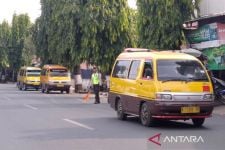 Sopir Angkutan Umum di Kudus Sudah Menaikkan Tarif Penumpang - JPNN.com Jateng