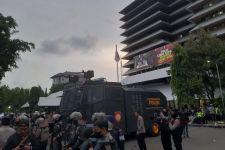 Selain Tolak Kenaikan BBM, Massa Demo di Semarang Juga Menuntut 3 Hal Ini - JPNN.com Jateng