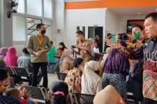 BLT BBM untuk 63 Ribu Warga di Kota Solo Sudah Cair - JPNN.com Jateng