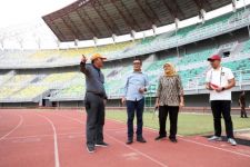 Catatan Penting PSSI Jatim Soal Kesiapan Stadion GBT yang Harus Rampung - JPNN.com Jatim