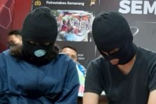 6 Fakta Mobil Goyang di Semarang, Dua Pegawai Non-ASN Pemprov Jateng Asyik Memadu Kasih - JPNN.com Jateng