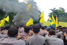 Baku Hantam dan Saling Dorong Warnai Aksi PMII Kota Bogor - JPNN.com Jabar