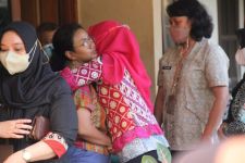 Istri Iwan Boedi: Tolong, Polisi Segera Tangkap Pembunuh Suami Saya - JPNN.com Jateng