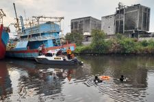 Penyelam di Pekalongan Hilang Saat Bersihkan Karang Lambung Kapal - JPNN.com Jateng