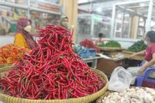 Menjelang Ramadan, Harga Cabai Rawit Merah di Purwokerto Melambung - JPNN.com Jateng