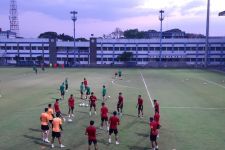 Latihan Perdana Timnas Indonesia di Stadion Sidolig, Tanpa Tiga Pemain Ini - JPNN.com Jabar