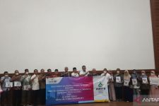 1.000 Pengusaha Mi dan Bakso di Bekasi Terima Izin Usaha Dari Kemenkop dan UKM - JPNN.com Jabar
