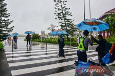 Mataram Diguyur Hujan Hari Ini  - JPNN.com NTB