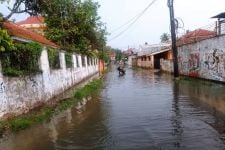 Setiap Hujan Lebat Rangkasbitung Pasti Banjir, Warga Kewalahan - JPNN.com Banten