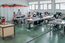 Tingkatkan Kemampuan Pencari Kerja, Ratusan Pekerja Karawang Digembleng Beragam Pelatihan - JPNN.com Jabar