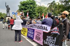Demonstrasi di Solo Meminta Presiden Jokowi Mundur, Begini Alasannya - JPNN.com Jateng