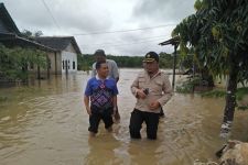 Ratusan Jiwa Terdampak Banjir di Sungai Loban, Jalan Nasional Ikut Tergenang - JPNN.com Kalsel