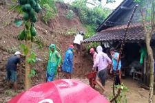 Pancaroba Tiba, Siaga Darurat Bencana Hidrometeorologi Diperpanjang - JPNN.com Jogja