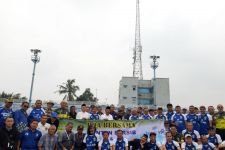 Para Legenda Persib Menggelar Doa Bersama untuk Korban Tragedi Stadion Kanjuruhan - JPNN.com Jabar
