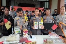 Komplotan Pembobol Toko di Temanggung Ditangkap Polisi, Lihat Barang Buktinya, Hmm - JPNN.com Jateng