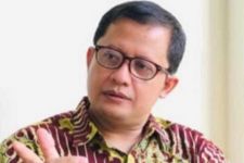 Kritik Medsos Ridwan Kamil Berujung Pemecatan, Pengamat: Kang Emil Sedang Menggali Kuburannya Sendiri - JPNN.com Jabar