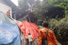 Tanah Longsor Terjang Tiga Daerah di Kota Semarang, Tidak Ada Korban Jiwa - JPNN.com Jateng