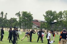 Rekonstruksi Kanjuruhan: Gas Air Mata Ditembakkan Bukan ke Tribune, Melainkan Pinggir Lapangan - JPNN.com Jatim