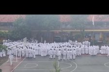 Demo Siswa SMA 1 Turen Tuntut Mutasi Kepala Sekolah, Aturan Aneh Jadi Pemicu - JPNN.com Jatim
