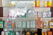 Apotek Hilang Omzet Hingga 40 Persen Dampak Larangan Obat Sirop - JPNN.com Jabar