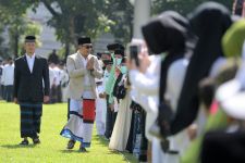 Ridwan Kamil Berikan Tugas Khusus Untuk Para Santri di Jawa Barat, Apa Itu? - JPNN.com Jabar