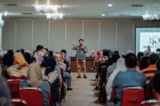 Pakar Komunikasi Unair Beberkan Permasalahan Perkembangan Remaja, Simak - JPNN.com Jatim