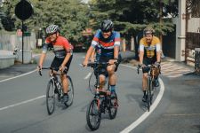 Ganjar Kembali Bersepeda, Siap-siap Ikut Tour de Borobudur - JPNN.com Jateng