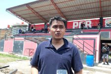 Renovasi Lapangan Sepak Bola UNI Bandung Habiskan Dana Miliaran Rupiah - JPNN.com Jabar