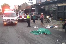 Pengayuh Becak Tewas Tertabrak Truk di Jalan Parangtritis  - JPNN.com Jogja