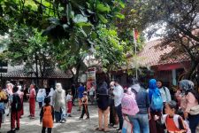 Gugatan Wali Murid SDN Pondok Cina 1 Ditolak PTUN Bandung, Orang Tua Siswa: Kami Kecewa - JPNN.com Jabar