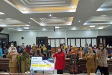Pemprov Jatim Gencarkan Sektor UMKM Untuk Tameng Resesi 2023 - JPNN.com Jatim