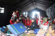 PDIP Jabar Kirim Bantuan Logistik dan Dirikan Dapur Umum di Lokasi Gempa Cianjur - JPNN.com Jabar