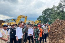 Datang ke Lokasi Gempa Cianjur, Presiden Jokowi Berikan Intruksi Khusus - JPNN.com Jabar