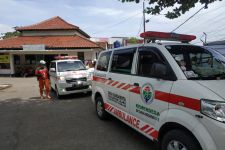 Kisah Kades Pasawahan di Cianjur Mendadak Jadi Sopir Ambulans - JPNN.com Jabar