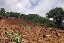 276 Gempa Susulan Mengguncang Cianjur, Petugas Kesulitan Cari Korban Hilang - JPNN.com Jabar