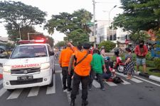 Mbah Mianah Menjemput Ajal, Tewas Tertabrak Motor di Jalan Manyar Surabaya - JPNN.com Jatim