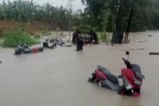 Innalillahi, Banjir Bandang di Perumahan Dinar Indah Semarang Telan Korban Jiwa - JPNN.com Jateng